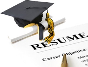 4 Handy Resume Writing Tips to Get a Job after College