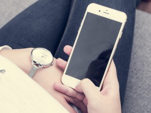 job interview turnoffs 1: using phone while being interviewed