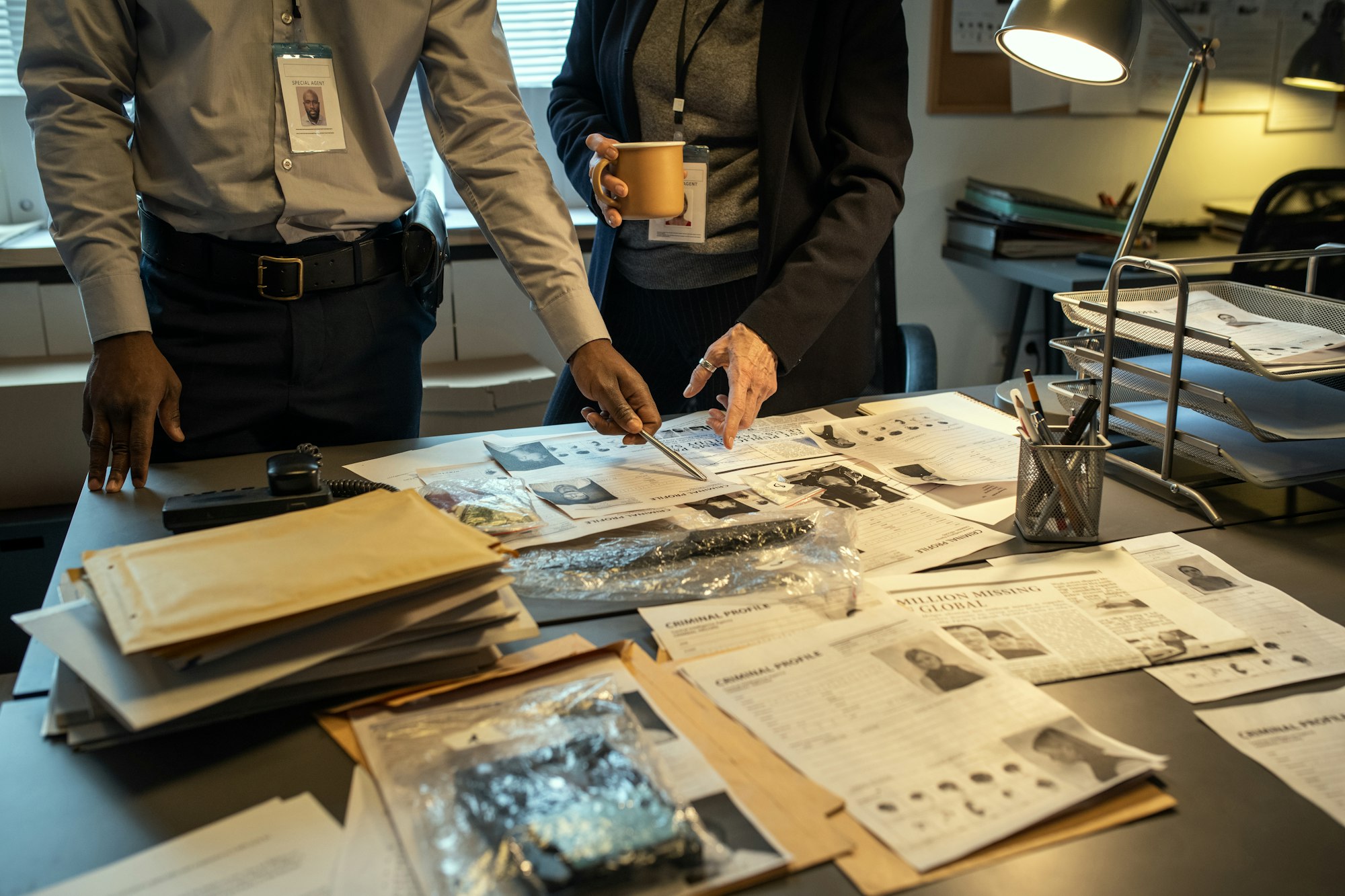 Seize the Opportunity Elite FBI - Two Interracial Agents Of Fbi Pointing At Personal Information Of Gang Leader